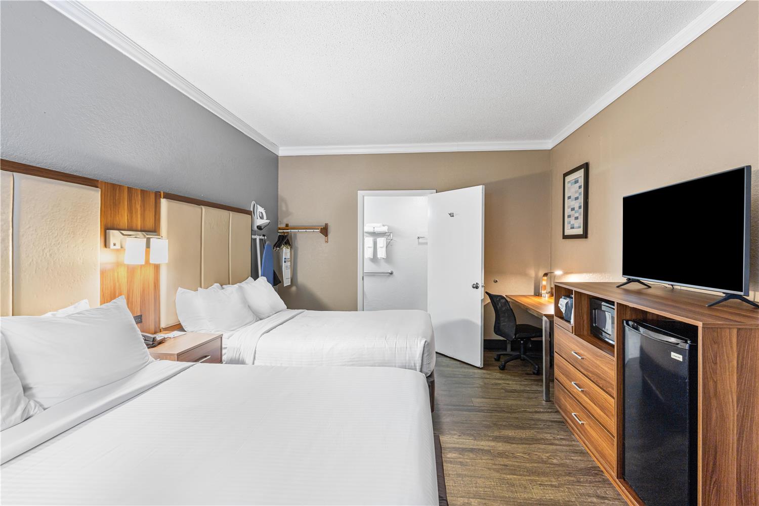 Room, 2 Double Beds, Accessible