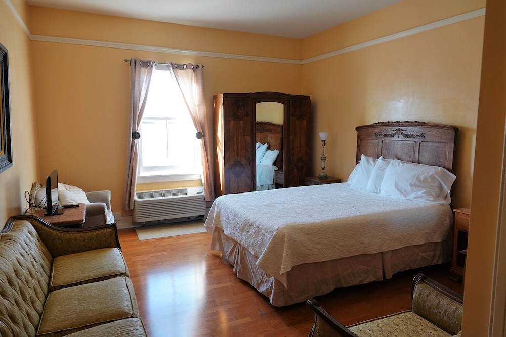 Union Hotel 13/50