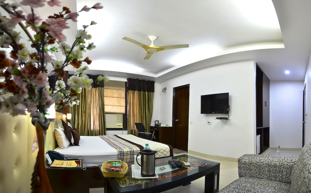Sohi Residency 45/65