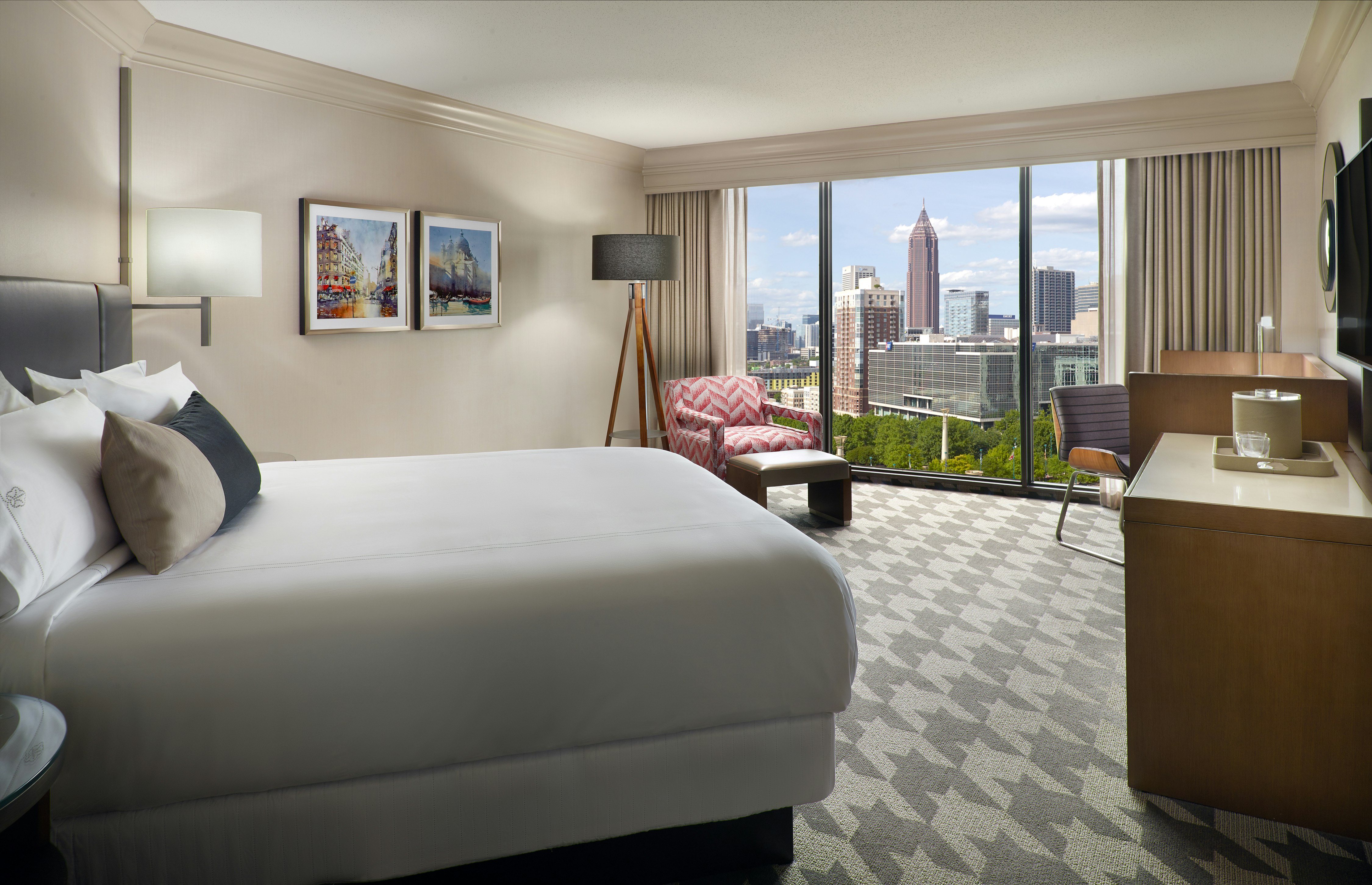 Premier, King Bed, Park View