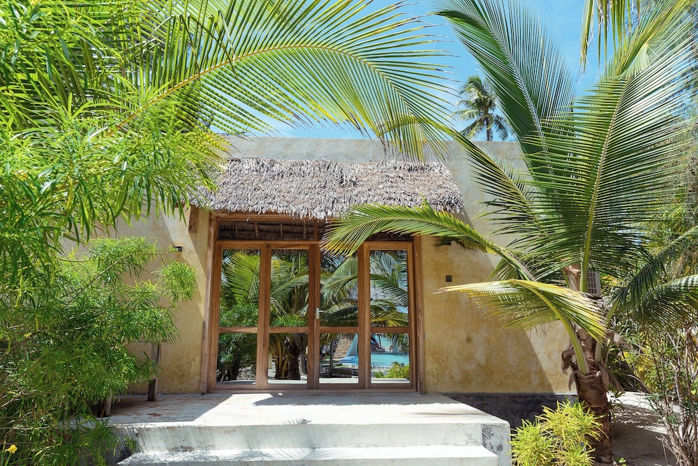 Jambo Resort by Mambo Hotels 48/50