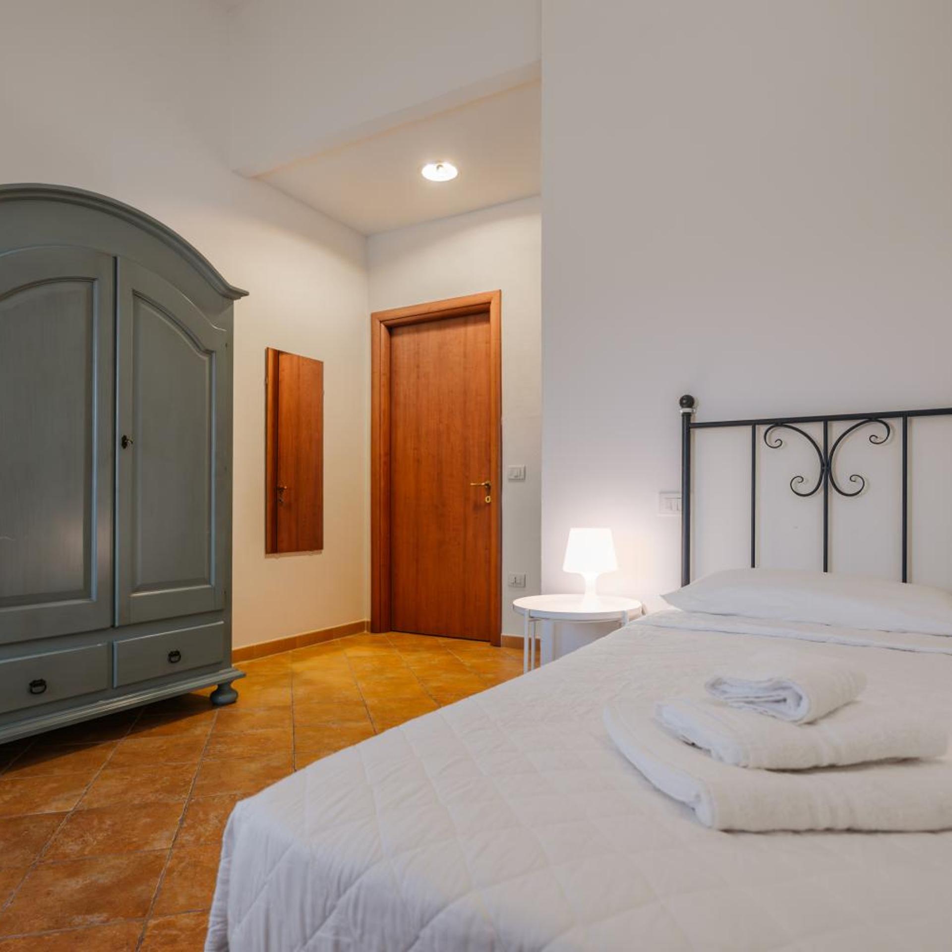 Room, Single