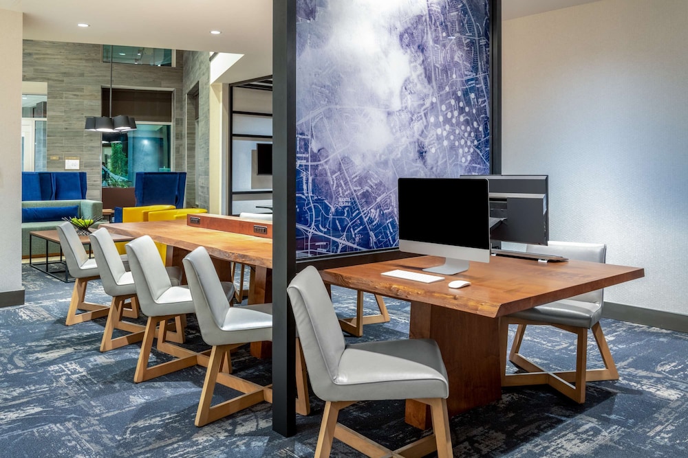 Hyatt Place San Jose Aiport 26/33