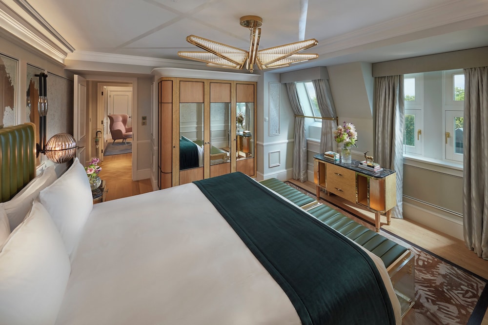 HYDE PARK, FAMILY SUITE