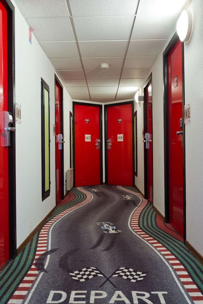 Hotel Enzo Hotels Pont a Mousson BY Kyriad Direct 42/52