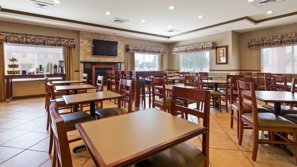 Best Western Plus Montezuma Inn & Suites 17/24
