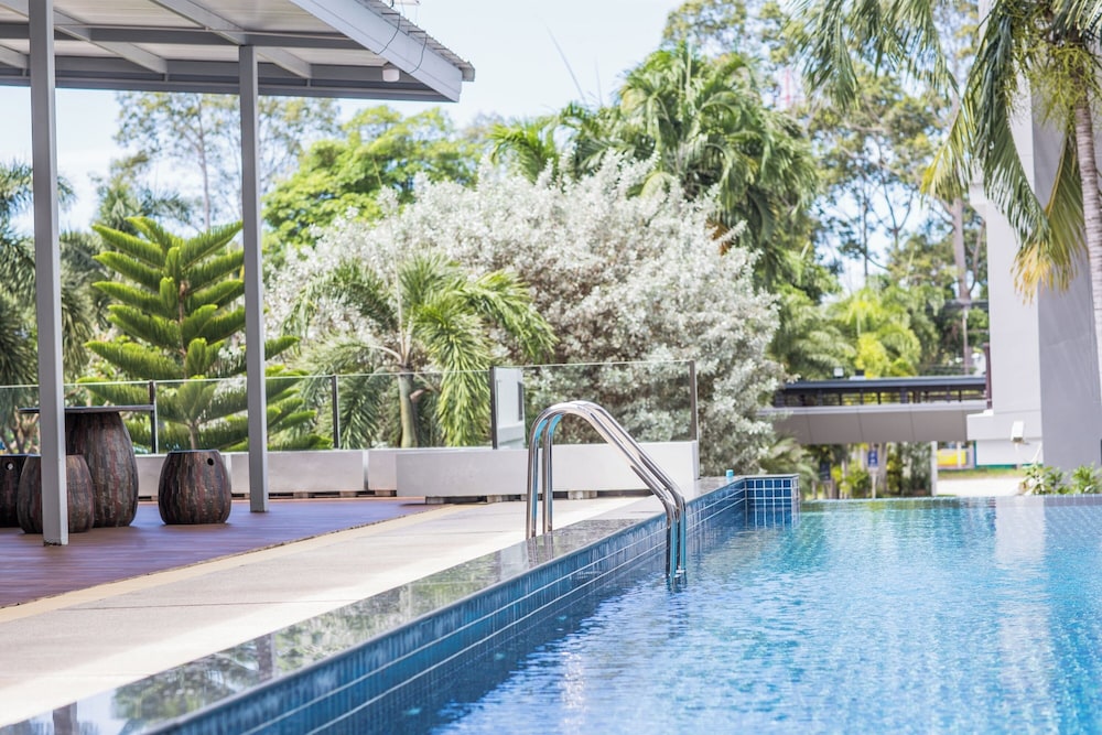 Phavina Hotel & Grand Boutique Rayong 68/72