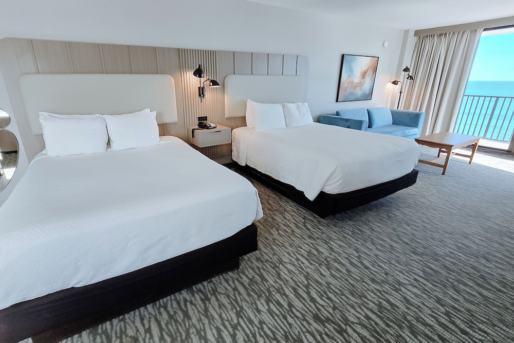 STANDARD, 2 QUEEN BEDS, OCEAN FRONT, KITCHEN