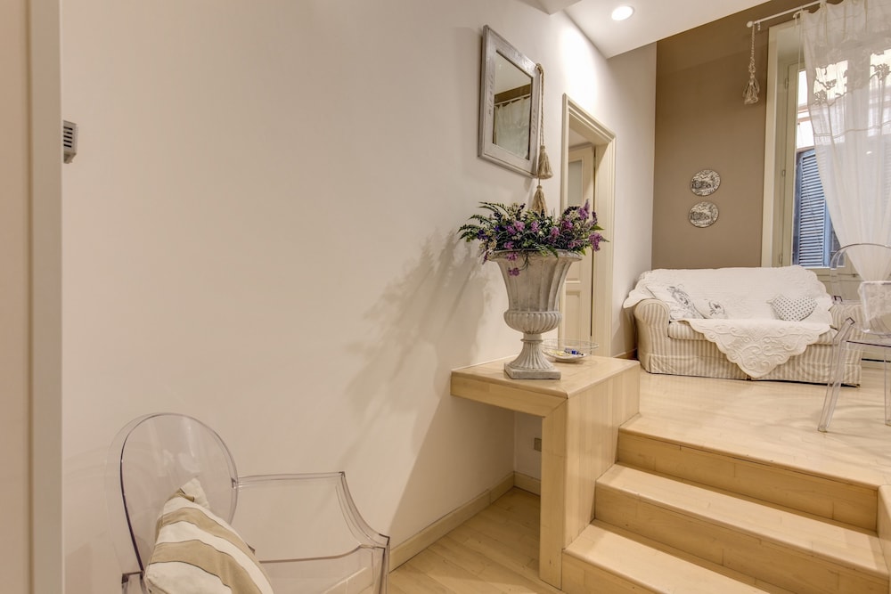Trevi Miracle Suite 37/37