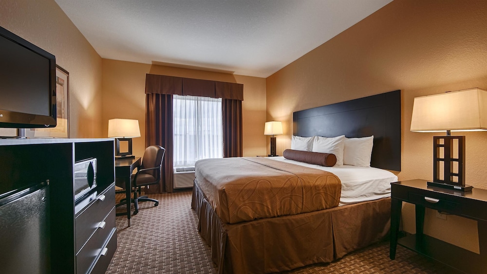 Best Western Bastrop Pines Inn 11/40