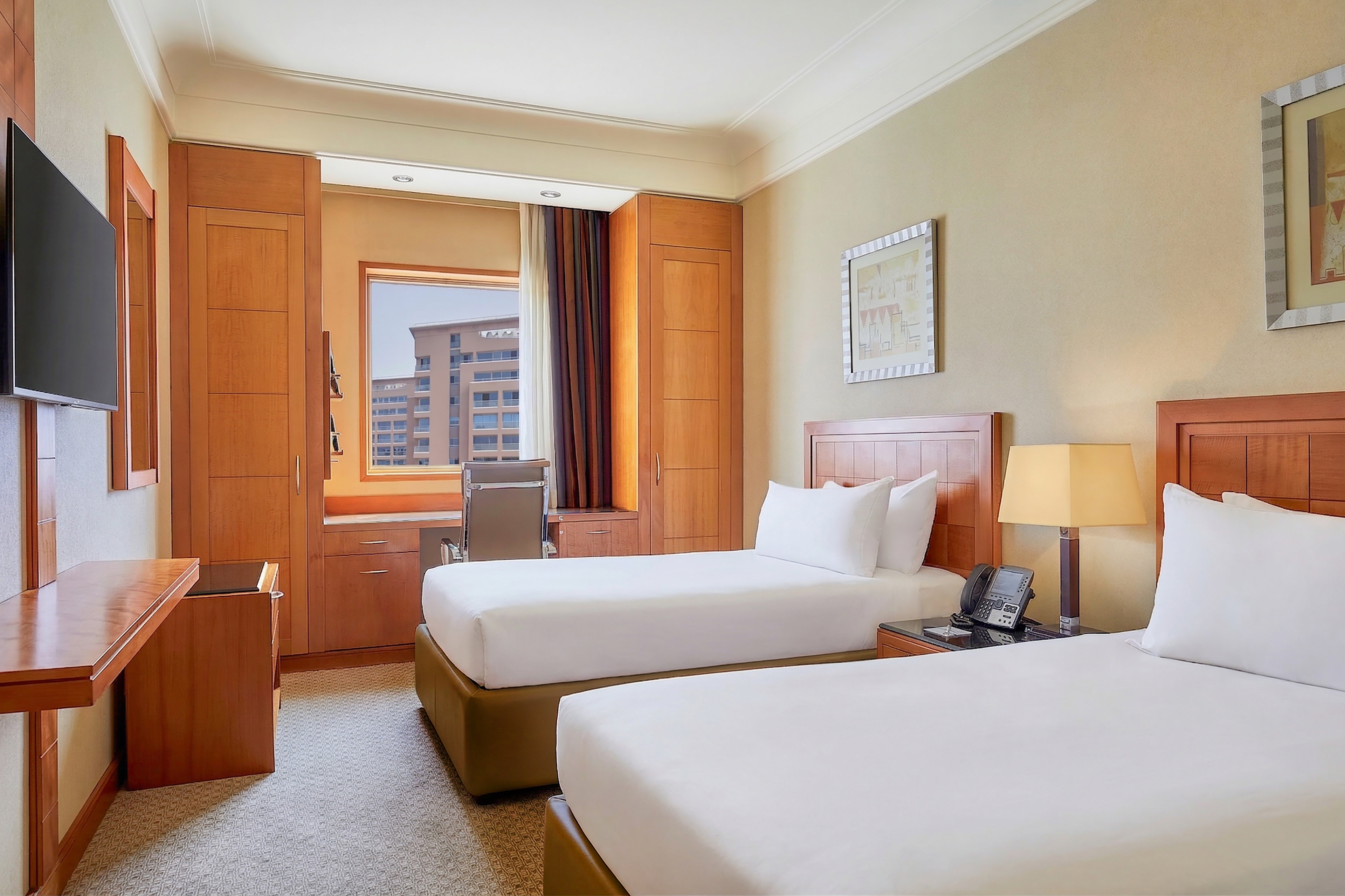 غرفة قياسية بسريرين منفصلين للمدخنين، Holiday Inn Cairo City Stars 2/4