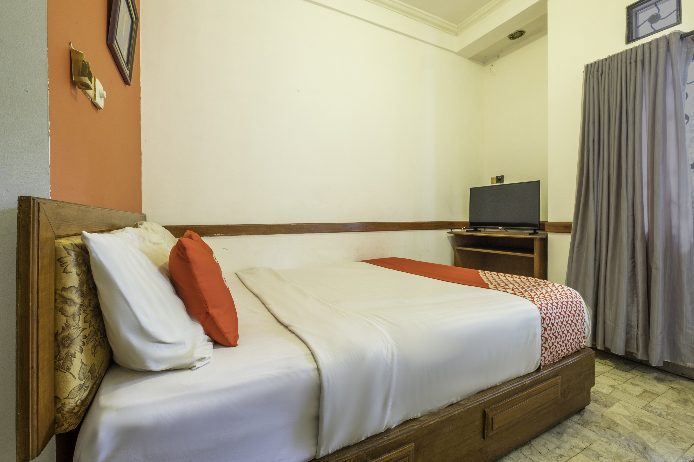 OYO 1945 Hotel Bali Near RS Muhammadiyah 25/53