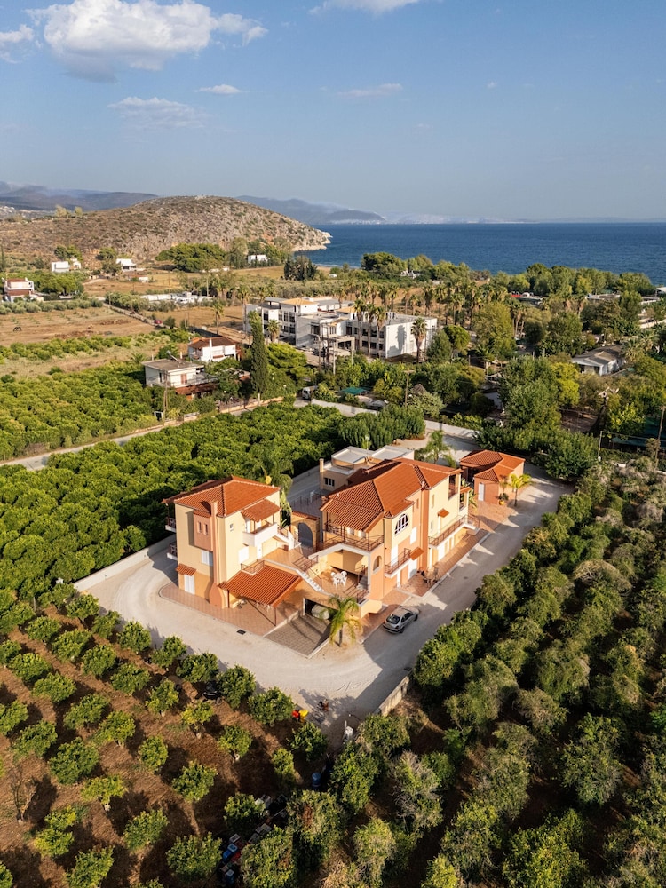 Marias Filoxenia Suites 45/50
