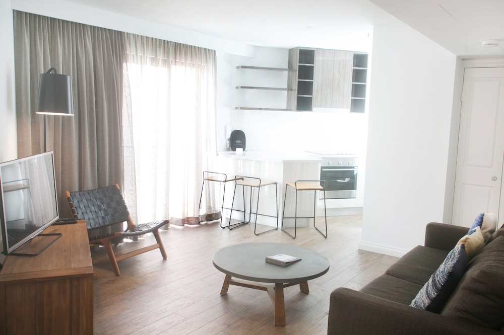 Bondi 38 Serviced Apartments 44/59