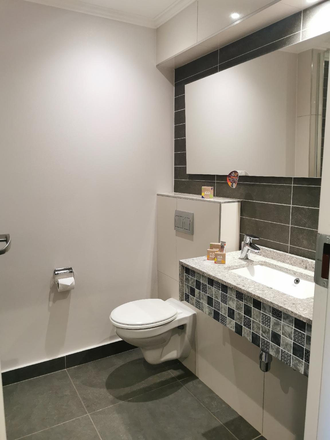 غرفة لذوي الإعاقة، Town Lodge Menlo Park 3/3