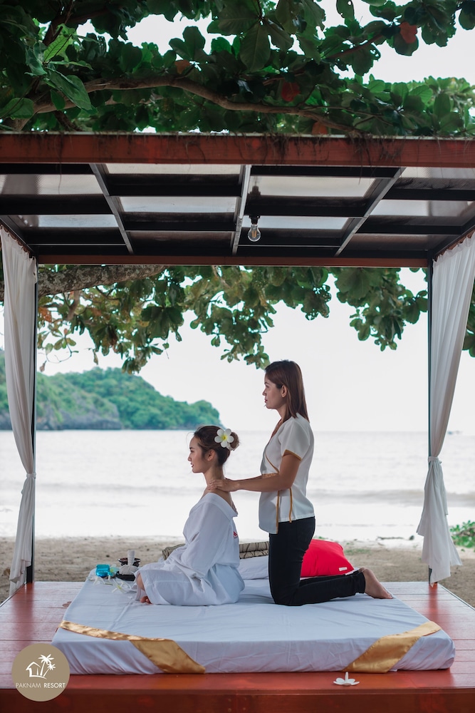 Pak Nam Resort 7/50