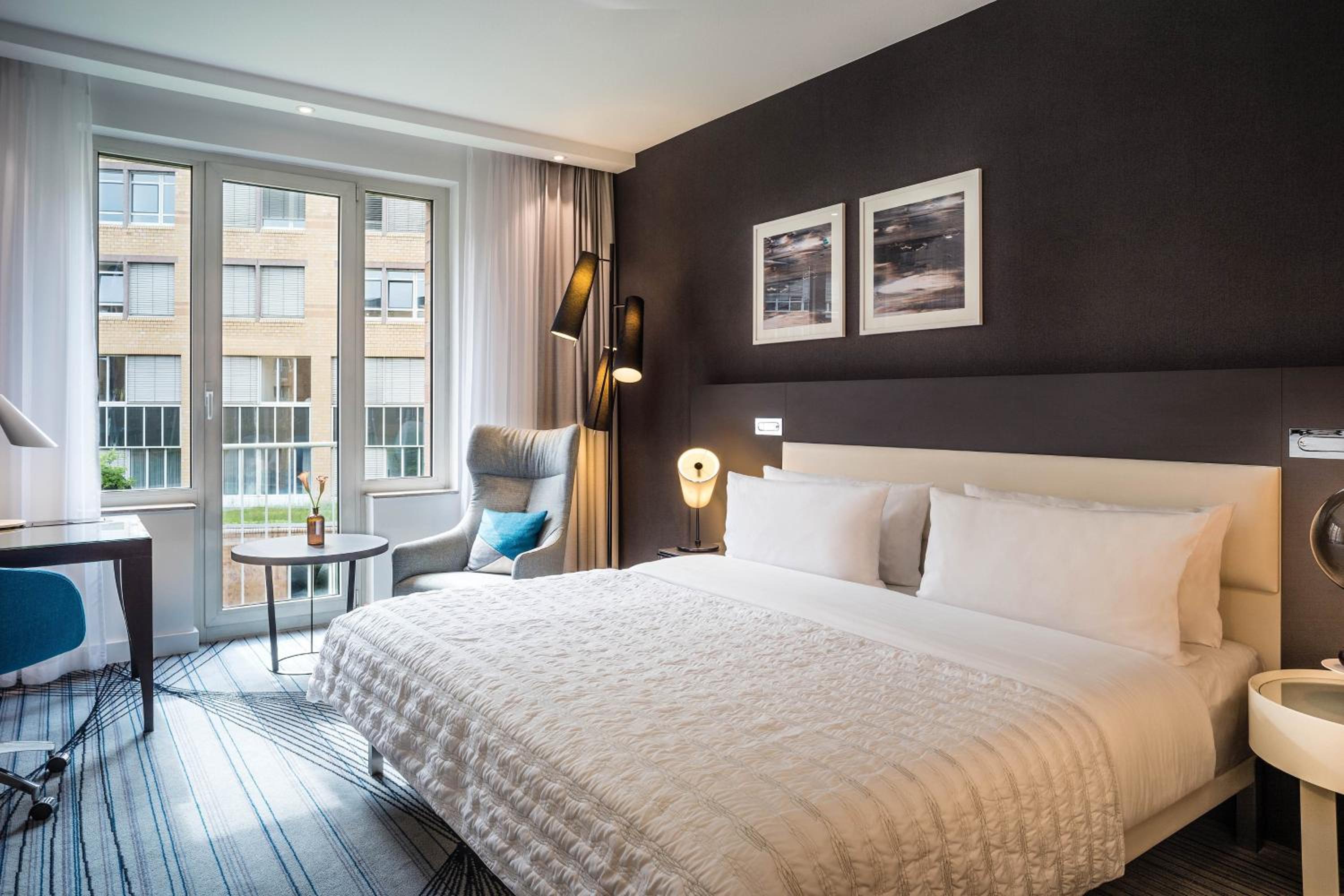 Deluxe, King Bed, Queen Bed