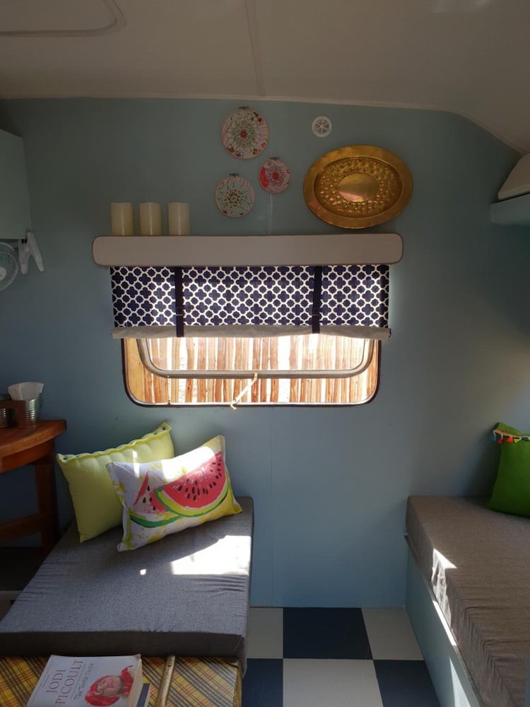 Oasis Shanti Backpackers 33/49