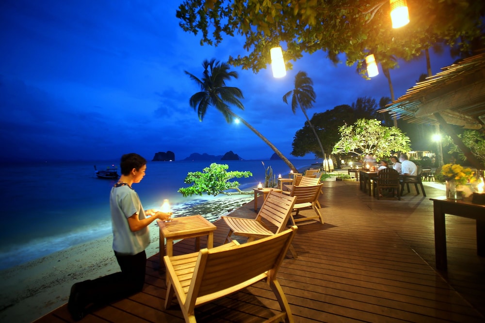 THAPWARIN RESORT(KOH NGAI) 20/50