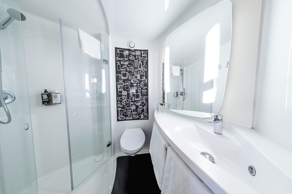 Ibis London Luton Airport 49/49