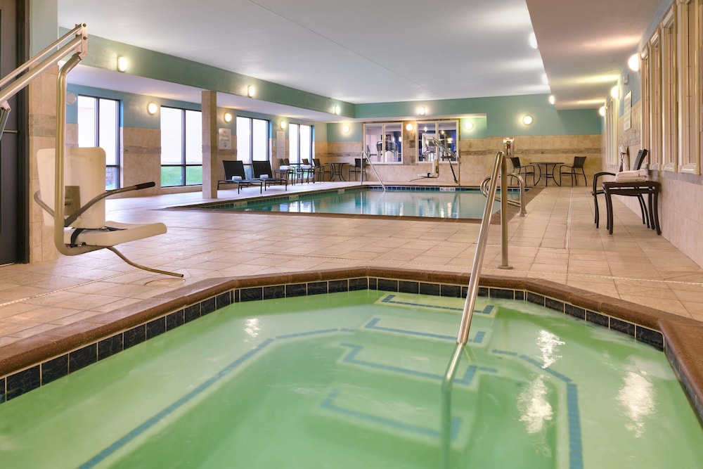 Holiday Inn Express Hotel Suites Helena 31/63