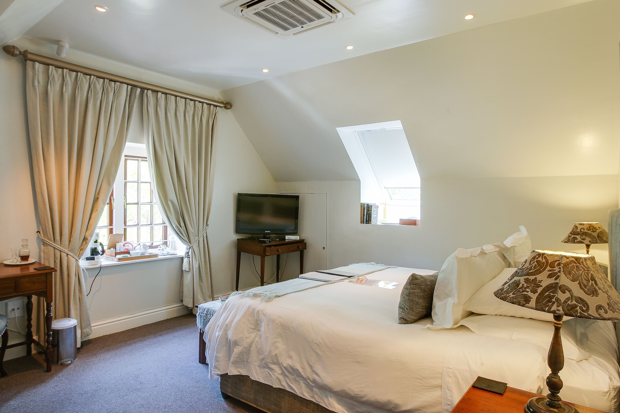 CLASSIC, DOUBLE BED