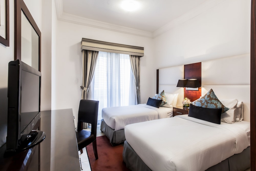 Golden Sands Hotel and Residences 19/71