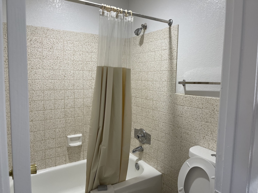 Palms Inn & Suites 48/50