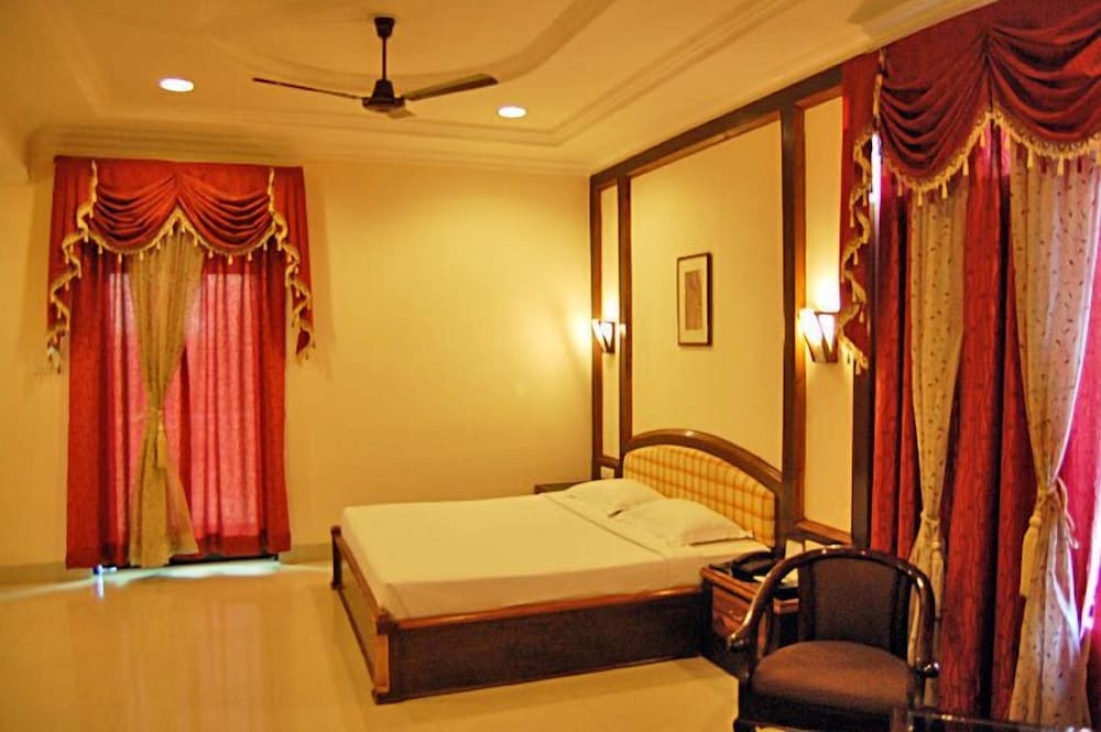Hotel Rudra Continental 15/47