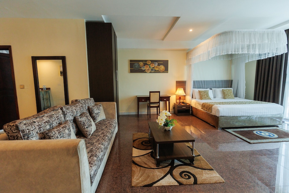 Kooki Hotel 33/50