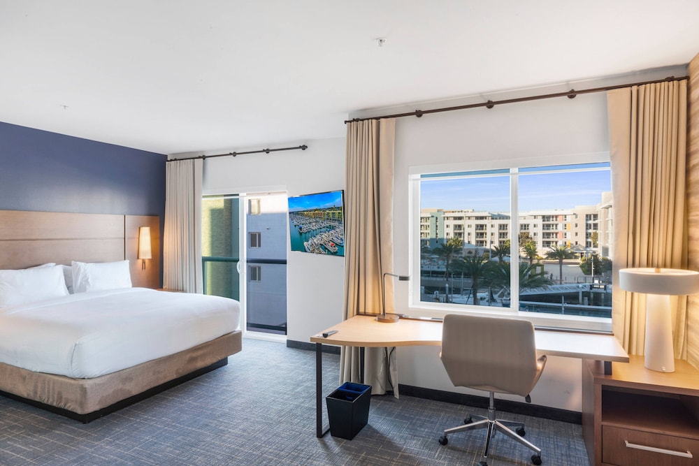 Residence Inn by Marriott Marina del Rey 12/51