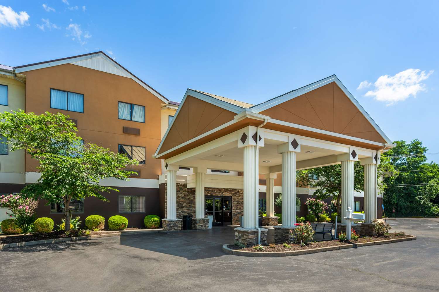 Best Western Plus Georgetown Corporate Center Hotel 2/41