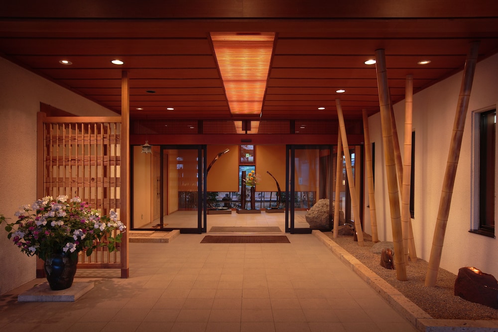 Ryokan Sansa Tei 18/44