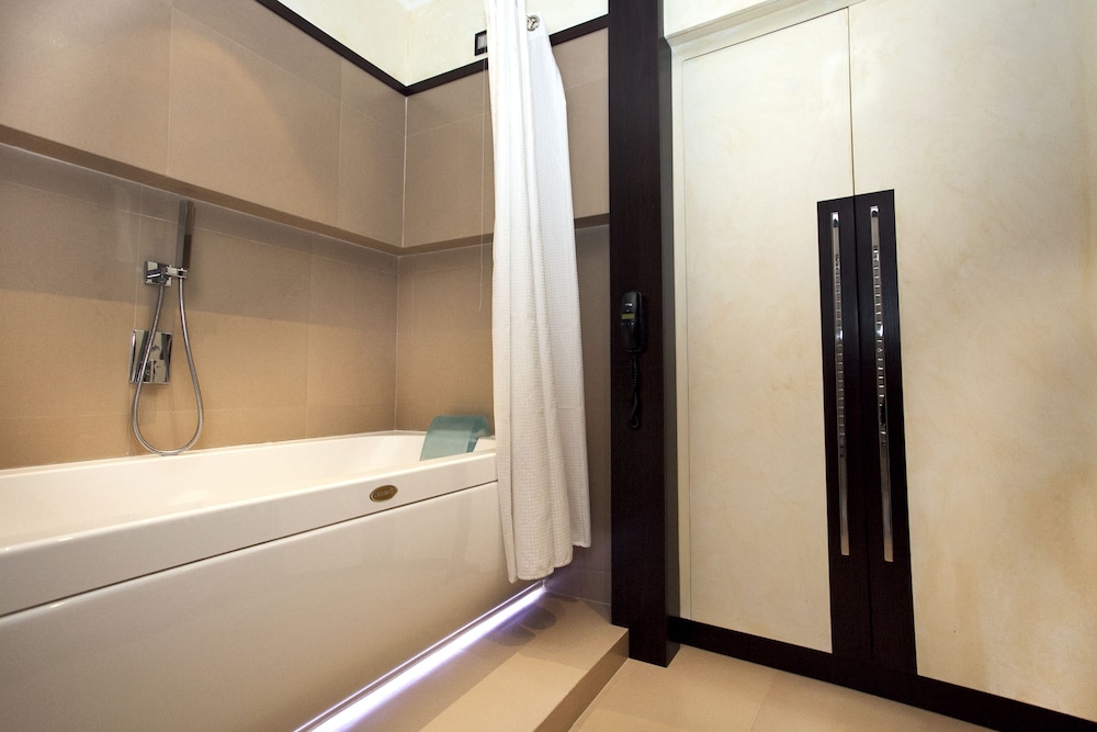 Les Fleurs Luxury House 44/44