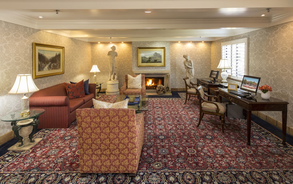 Campbell Inn 34/48