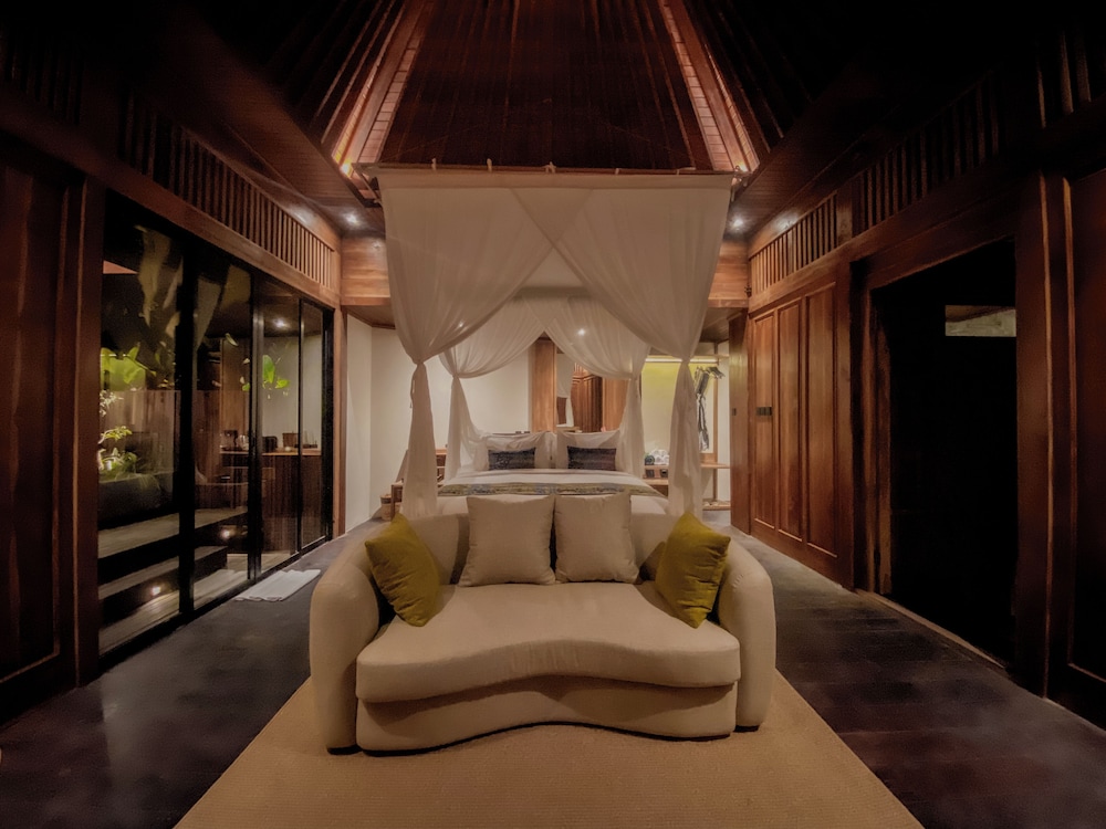 The Sebali Resort 25/50