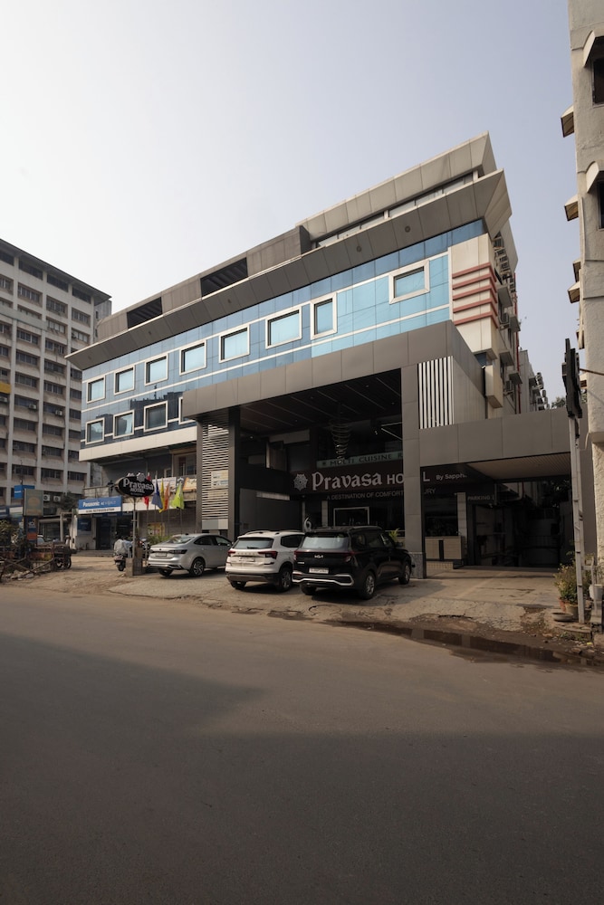Capital O 33294 Hotel Sapphire Regency (Ex. Sapphire Regency) 2/50