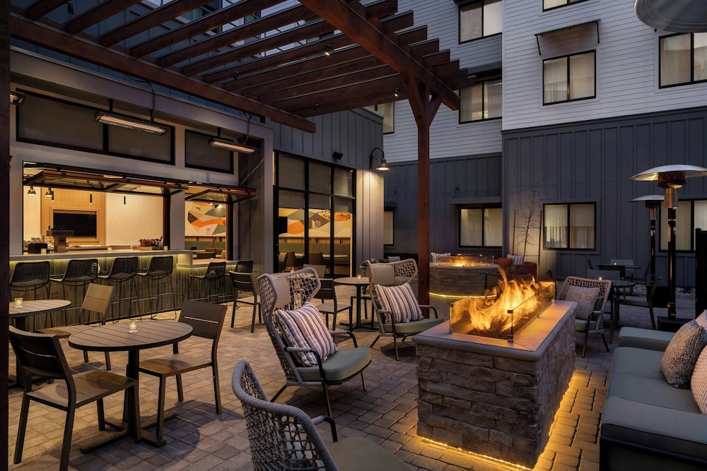 SpringHill Suites By Marriott San Luis Obispo 52/65