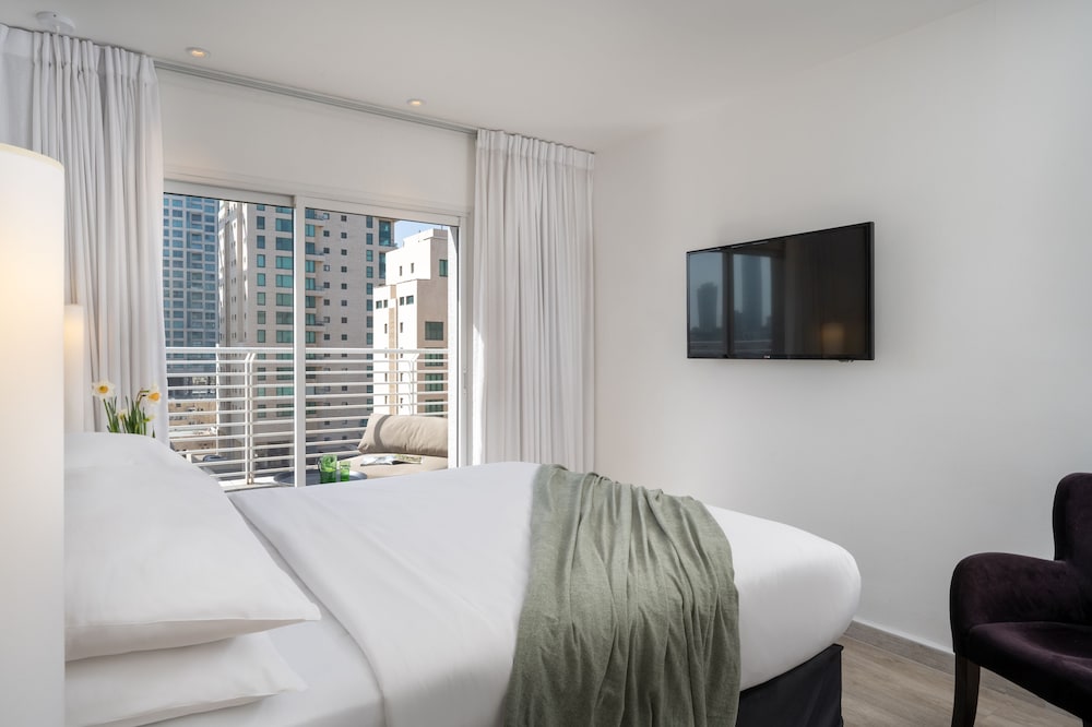 DELUXE, SEA VIEW