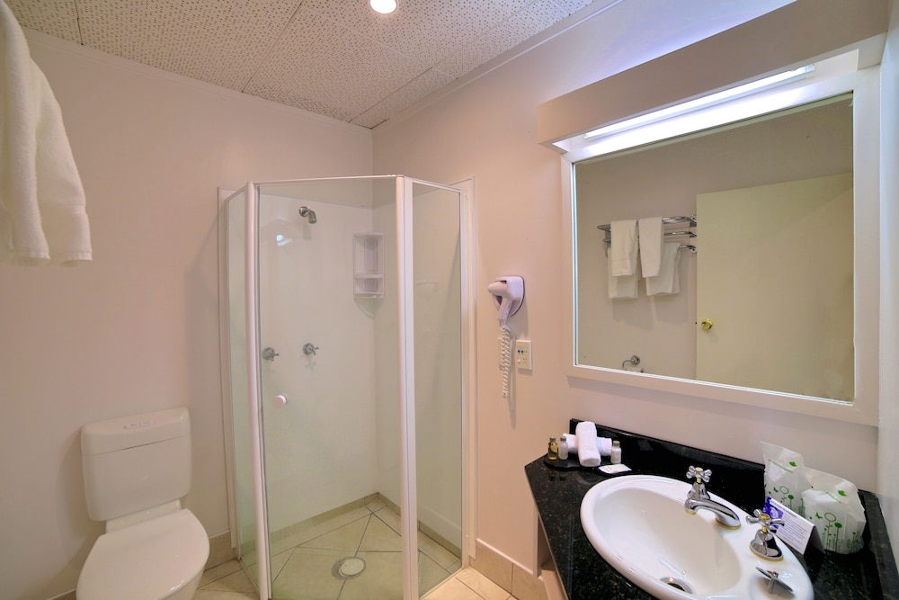 Brentwood Hotel 18/54