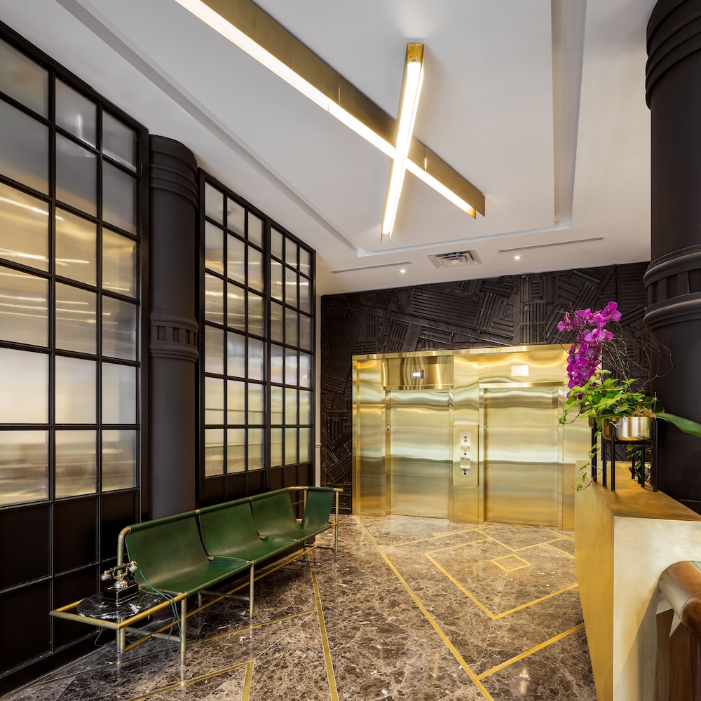 The Broadview Hotel 8/48