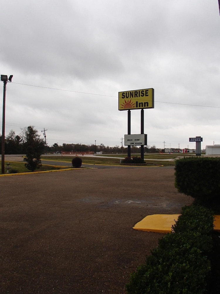 Sunrise Inn 24/37
