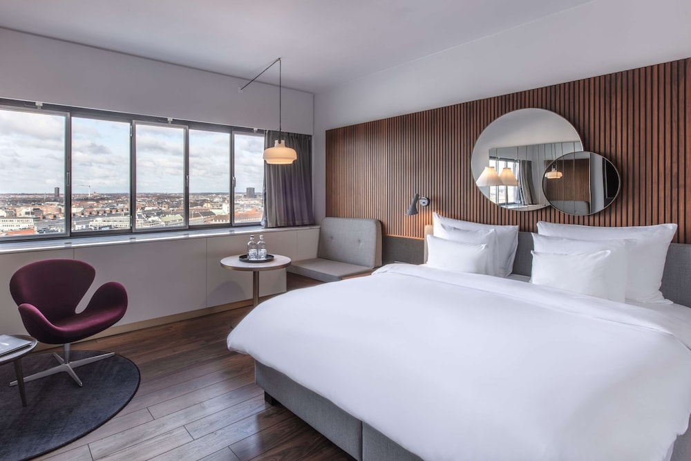 RADISSON COLLECTION ROYAL HOTEL, COPENHAGEN 17/72