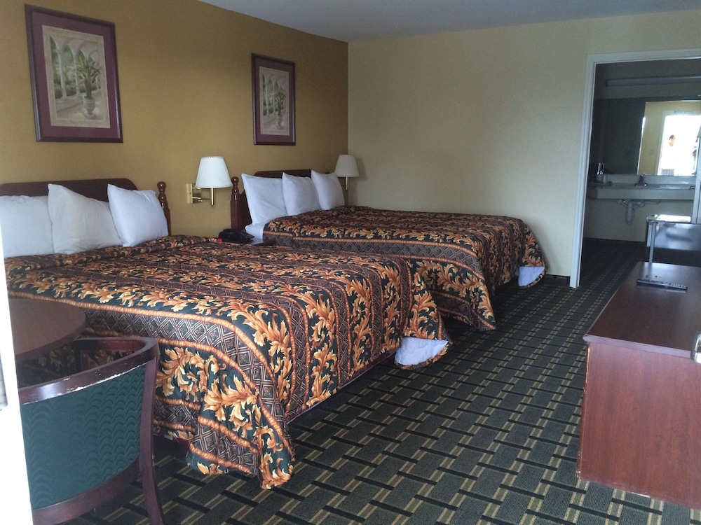 EXECUTIVE INN AND SUITES SCHULENBURG 9/20