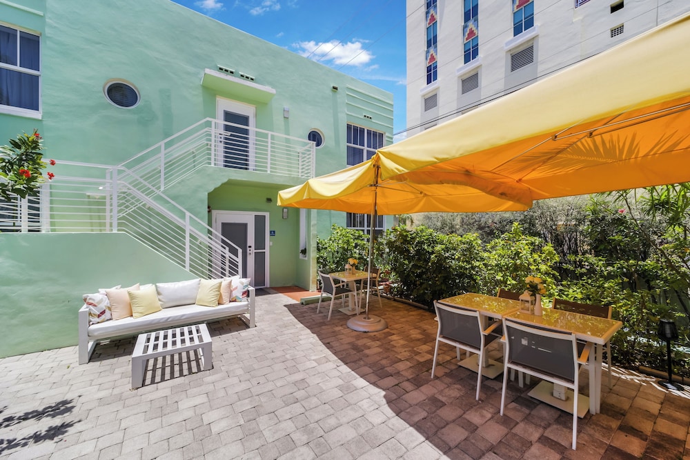 Villa Italia South Beach 8/49
