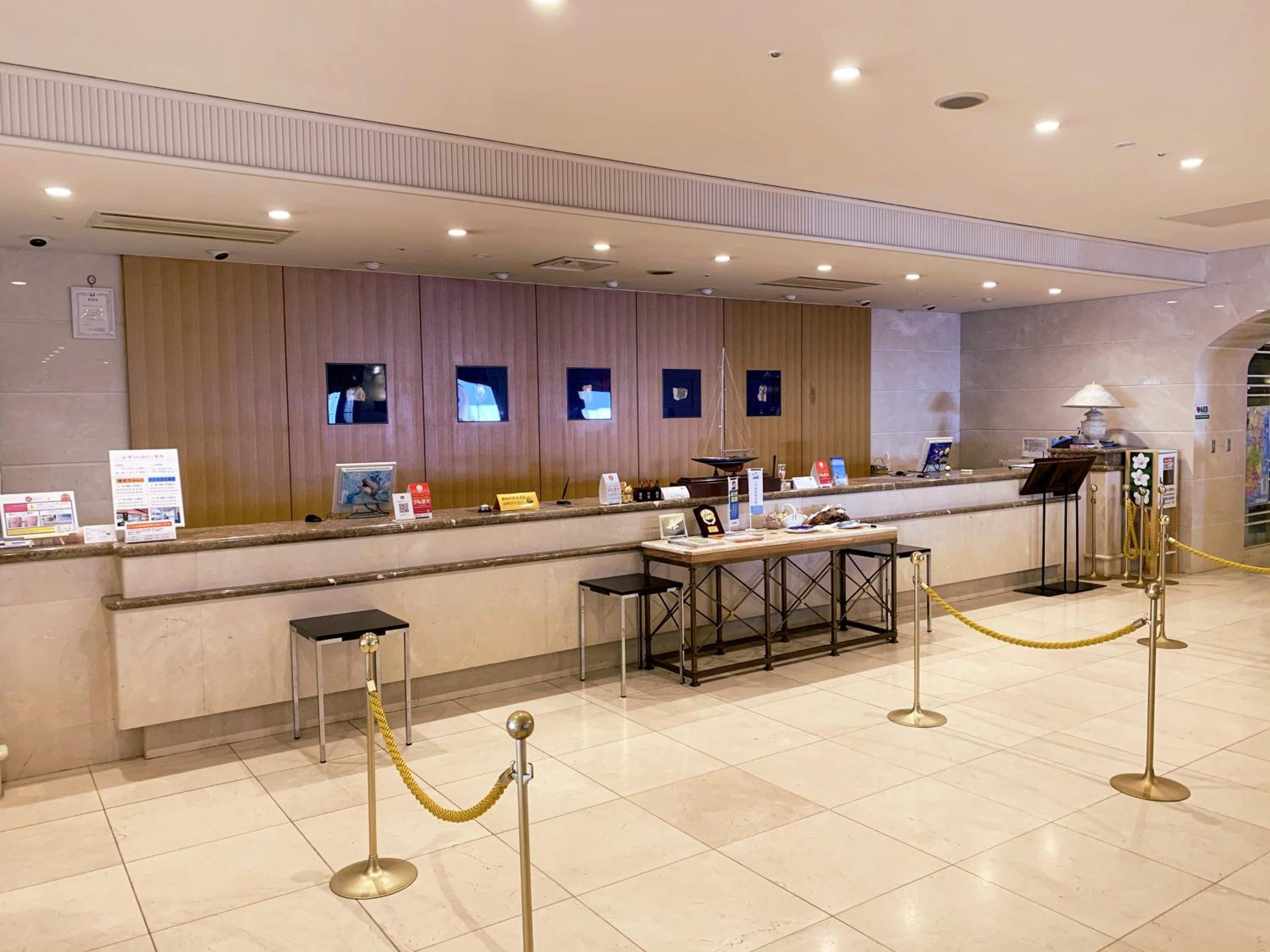 Crystal View Hotel 44/51