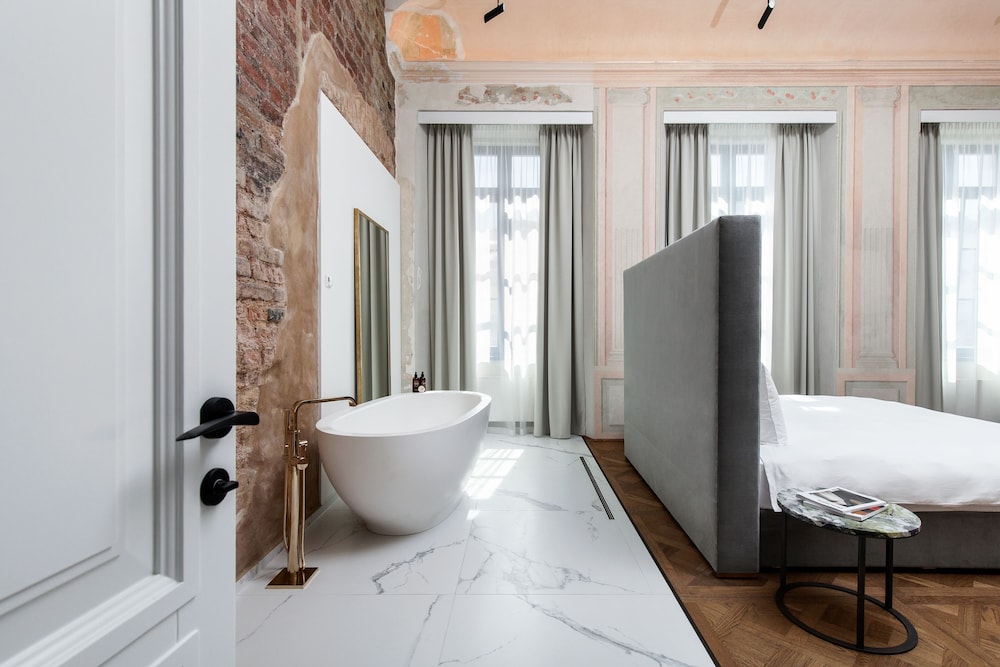 Signature, Town House, Suite, King Bed، Hotel Pacai 3/4