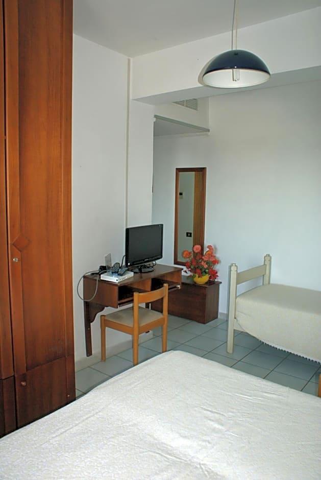 HOTEL NETTUNO SOVERATO 31/59