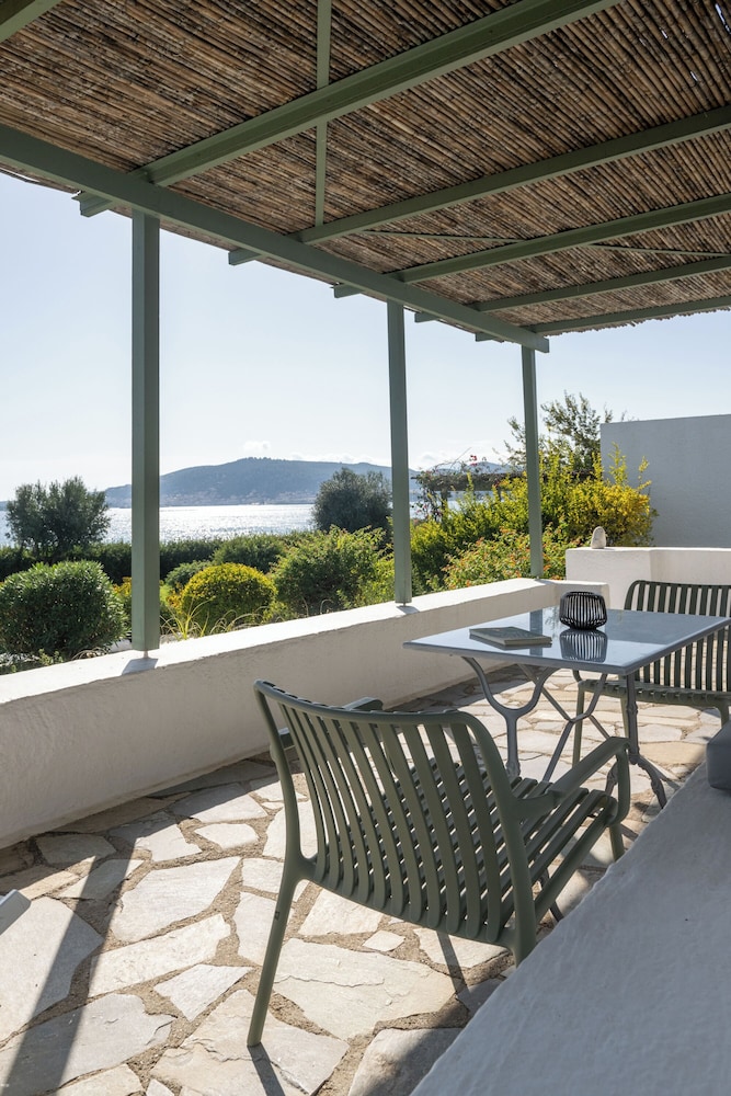 Nereides Villas 35/45