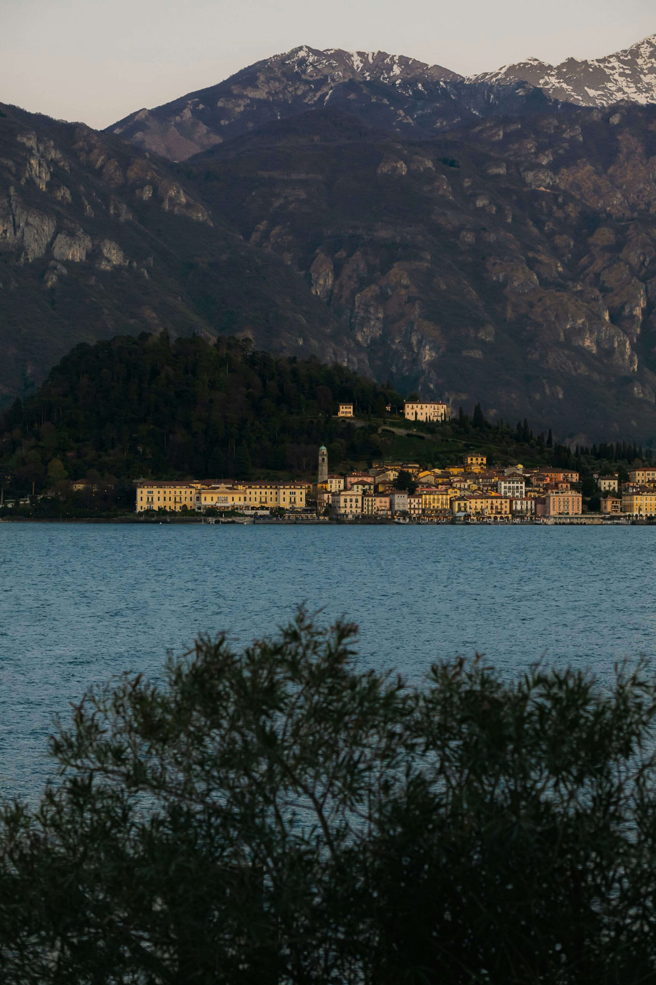 The Lake Como EDITION 24/26